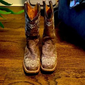 Corral kids boots size 3.5